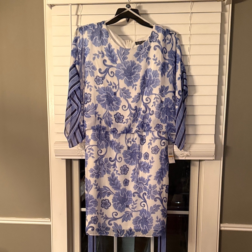 Jessica Howard Blue and White Floral Long Sleeve Sheath Dress